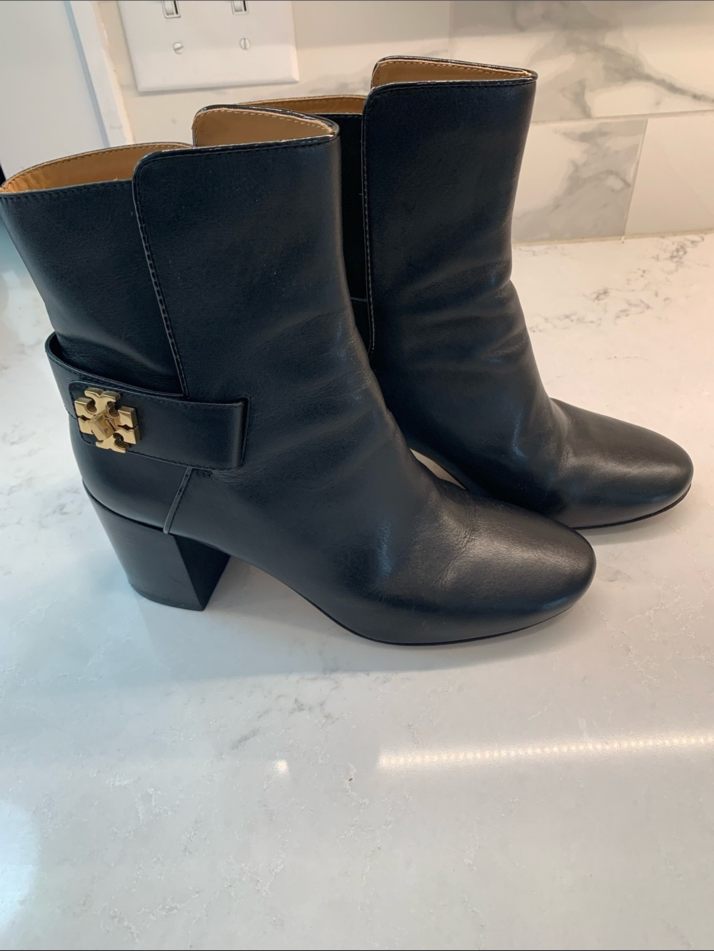 Tory Burch Leather Ankle Boots with Gold Accent Size 7 - Picture 5 of 9
